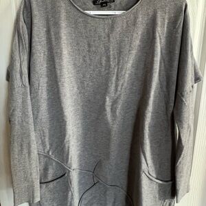 CHARLIE B Heather Gray Knit Top